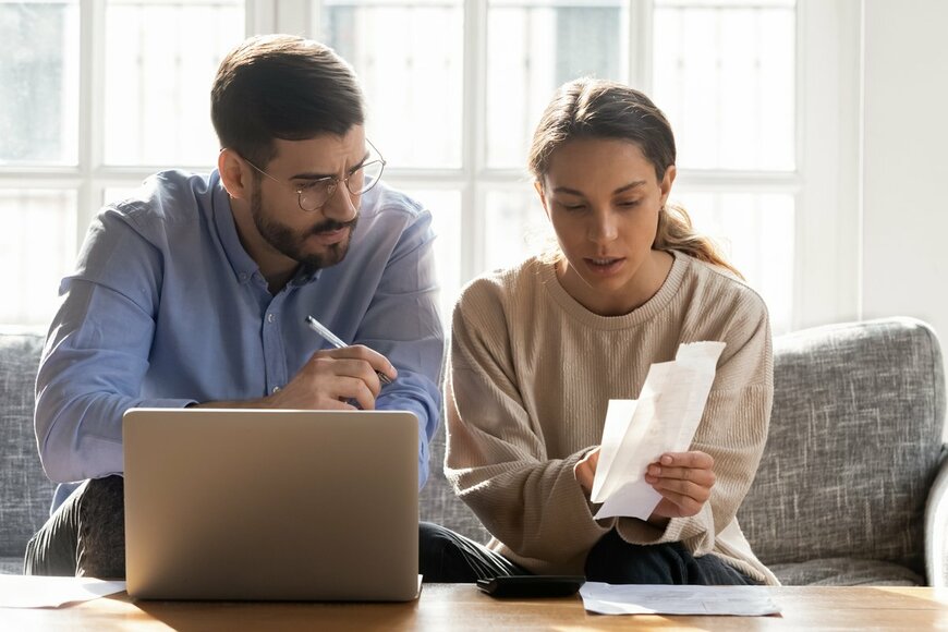 将来お金に困る共働き夫婦がやりがちなこと〜二馬力でも貯蓄できない!?