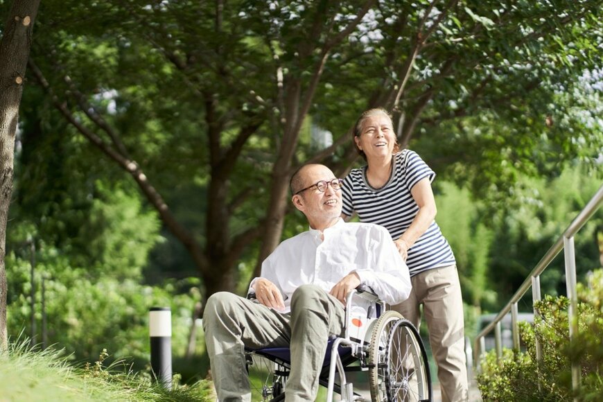 【貯蓄額】現代シニアたち、毎月の生活費にいくらかかってる？70歳代の平均貯蓄額と中央値も円グラフでチェック