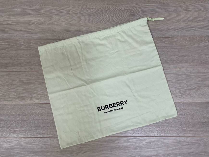 「BURBERRYの鞄」に付属していた袋　母に「トートバッグにして」と頼んだ結果に「訳わからんくなった」