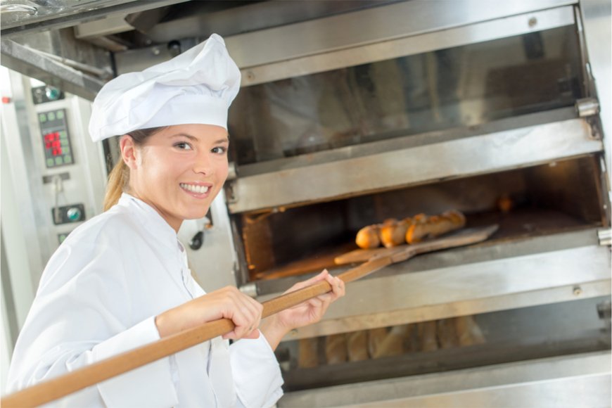 女性のパン・洋生菓子製造工の給料はどのくらいか