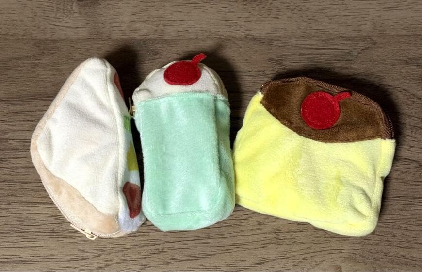 セリア、ミニポーチ クリームソーダ&プリン&サンドイッチ柄の画像