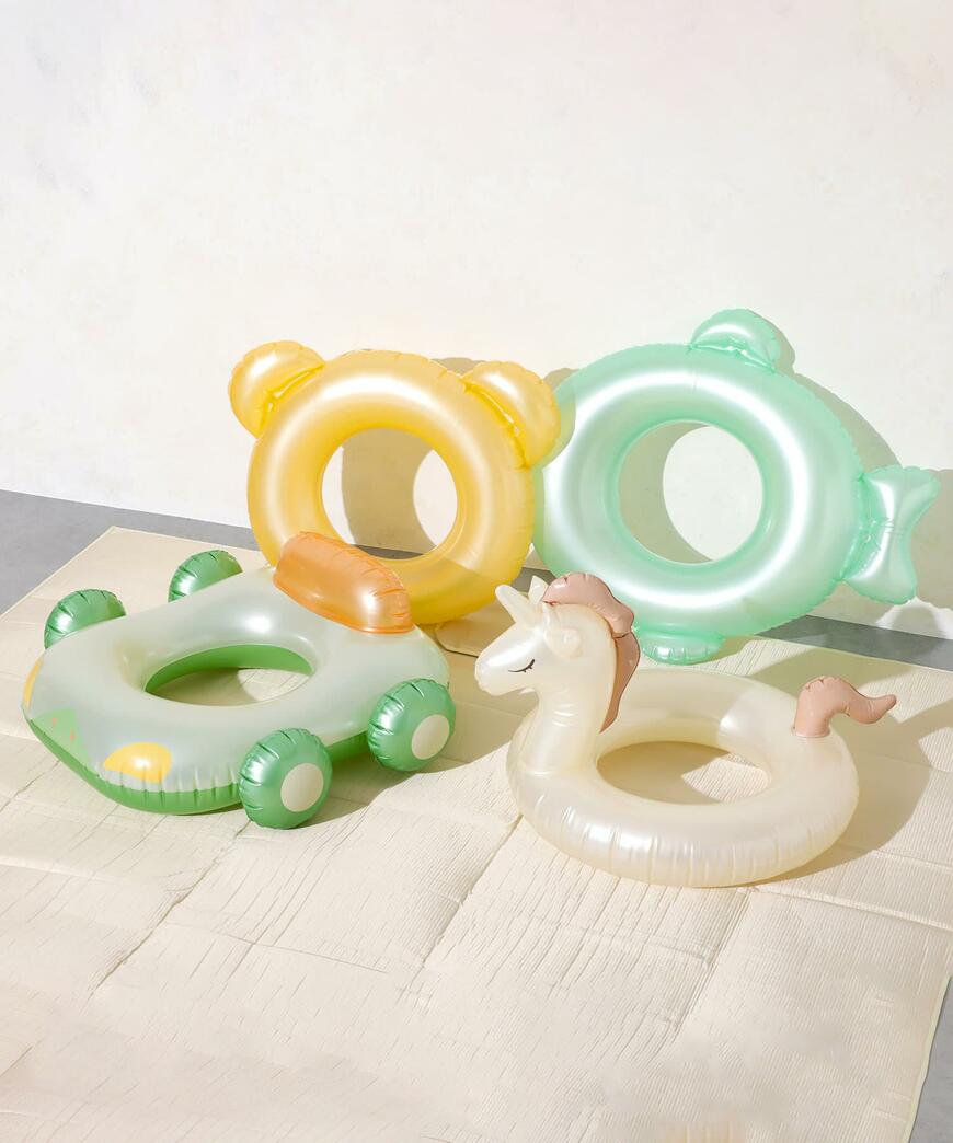 3COINS、ユニコーン浮き輪/水遊びアイテム画像