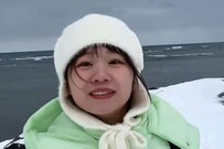 モデル美女YouTuberがクリスマスに最北端・宗谷岬へ 一人でも楽しみつくす姿に「笑顔がかわいい」
