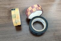 3歳児による「マスキングテープ」の使い方に思わず笑ってしまう　「好きすぎる」