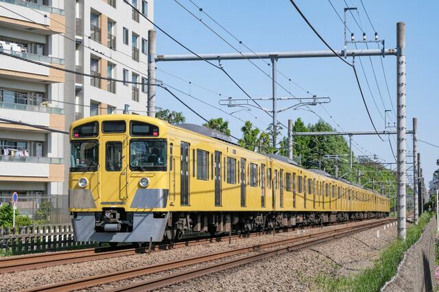 西武鉄道・所沢行の列車内で「行き先表示」のLEDが故障 一文字消えた表示に「三重県進出！？」と困惑