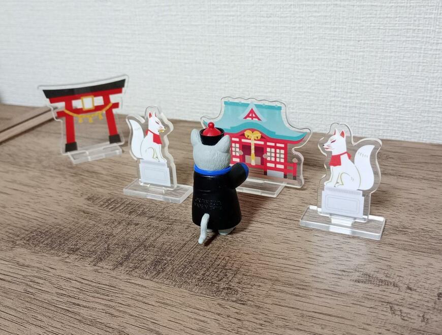 筆者撮影（セリア、アクリルスタンド神社・アクリルスタンド狛狐）