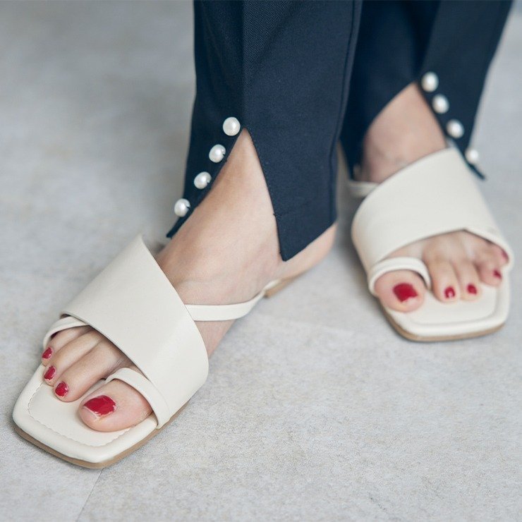 出所：しまむら公式　レディース　サンダル（NAO）