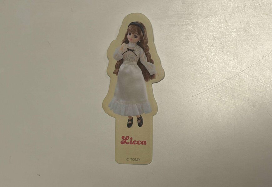 筆者撮影（ダイソー、めじるし付箋　60P　リカちゃん）