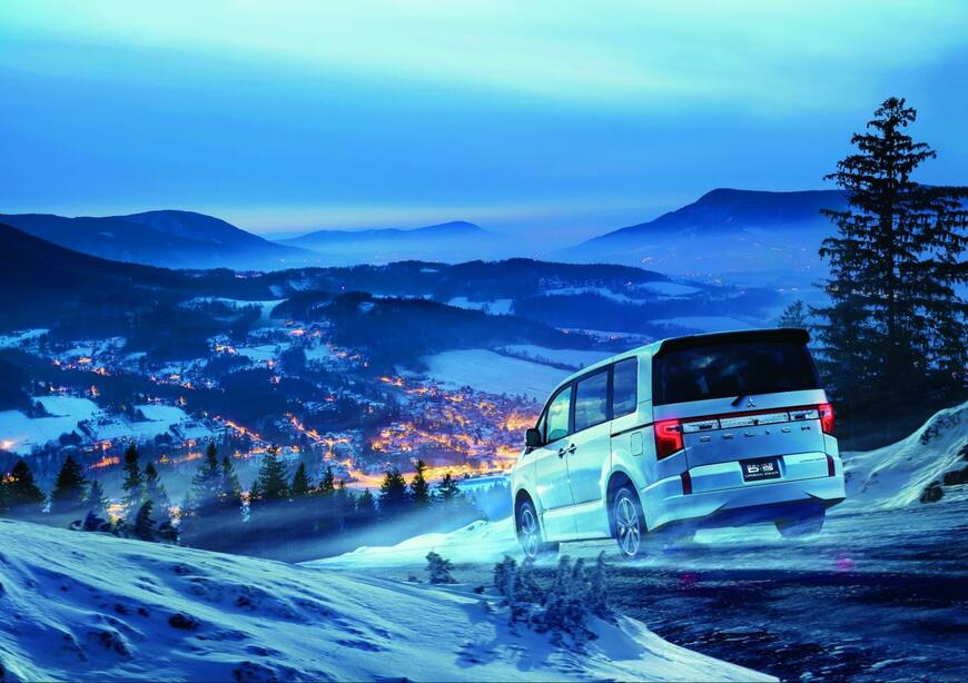 出所：三菱自動車WEBサイト　三菱　デリカD：5