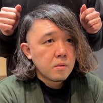 1年ぶりに美容室に来た男性がバッサリカット！ふんわりした短髪にスタイルチェンジ