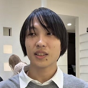 大変身】長めマッシュの男性がショートで大胆イメチェン！「めっちゃ