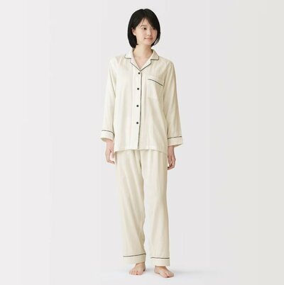 無印良品ネットストア 婦人 脇に縫い目のない 二重ガーゼ長袖パジャマ商品画像