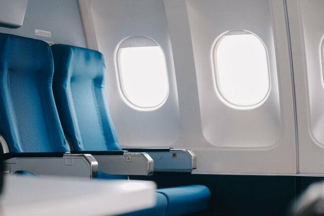 元CAが思わずキュンとするお客様は？機内で好印象を残す行動に「素敵」「勘違いしちゃう」と話題