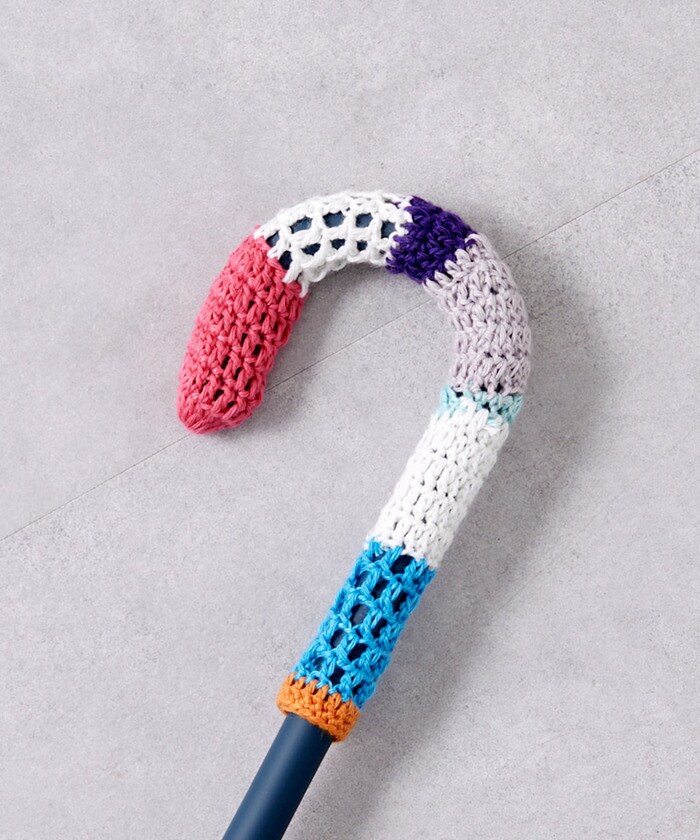 傘のハンドル部分に取り付けるニット素材のハンドルカバー