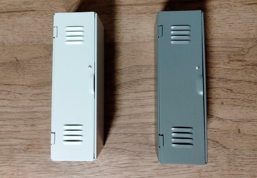 筆者撮影（ダイソー、ブリック レトロロッカー）