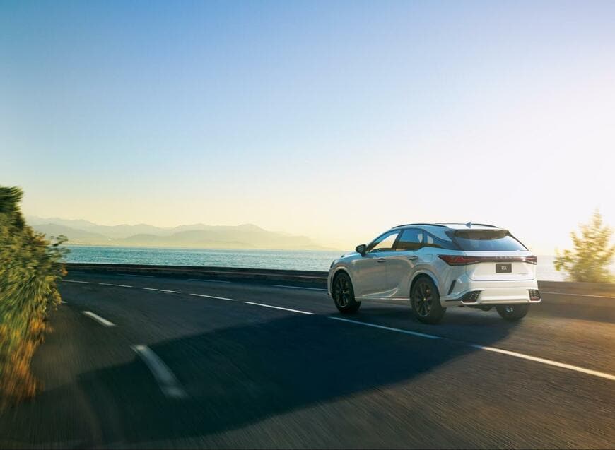 出所：トヨタ自動車株式会社　公式企業サイト　「LEXUS、新型「RX」を発売」