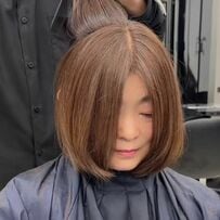 重く見えるボブが垢抜ける！【ふんわりボブ】へと大変身した女性のビフォーアフターと、プロのブロー術