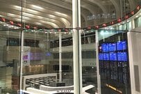 日経平均が高値だった21年前はどんな時代？ 今との意外な共通点も