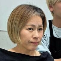 【大変身】白髪に悩む女性がバレイヤージュで大胆イメチェン！「想像以上！」と大満足の仕上がりに