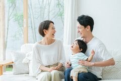お金が貯まらない！30歳代・40歳代・50歳代「貯蓄ゼロ」の世帯はどれくらい？二人以上世帯とおひとりさま世帯の貯蓄額
