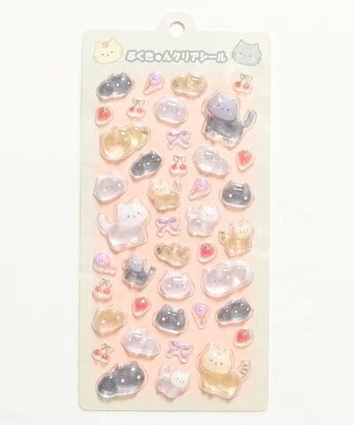 「ネコ」はお散歩したりお昼寝姿がとってもキュート