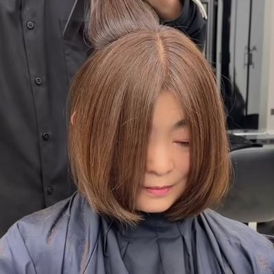 重く見えるボブが垢抜ける！【ふんわりボブ】へと大変身した女性のビフォーアフターと、プロのブロー術