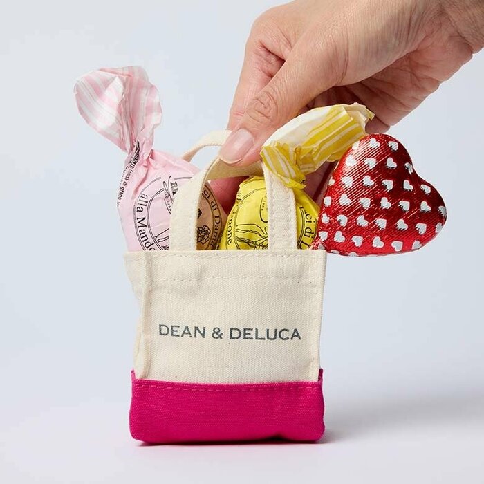 「バレンタインハッピーバック ミニ」は1188円という手頃な価格が魅力