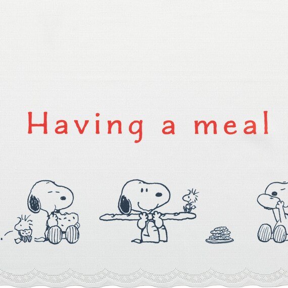 出所：ニトリ公式通販 ニトリネット デコホーム商品カフェカーテン(スヌーピー yumyum)