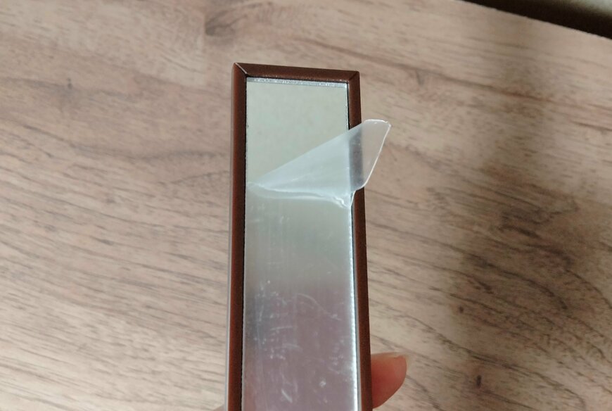 筆者撮影（セリア、ミニチュアスタンドミラー）