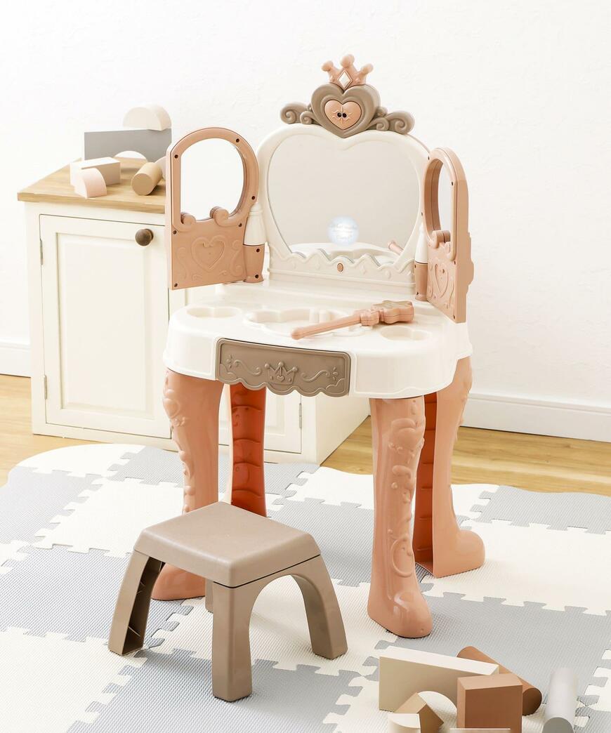 出所：パルグループ公式ファッション通販サイト 3COINS　魔法のドレッサー