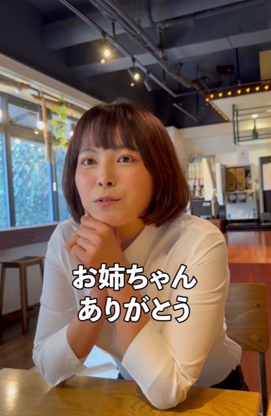 ホテルスタッフの女性