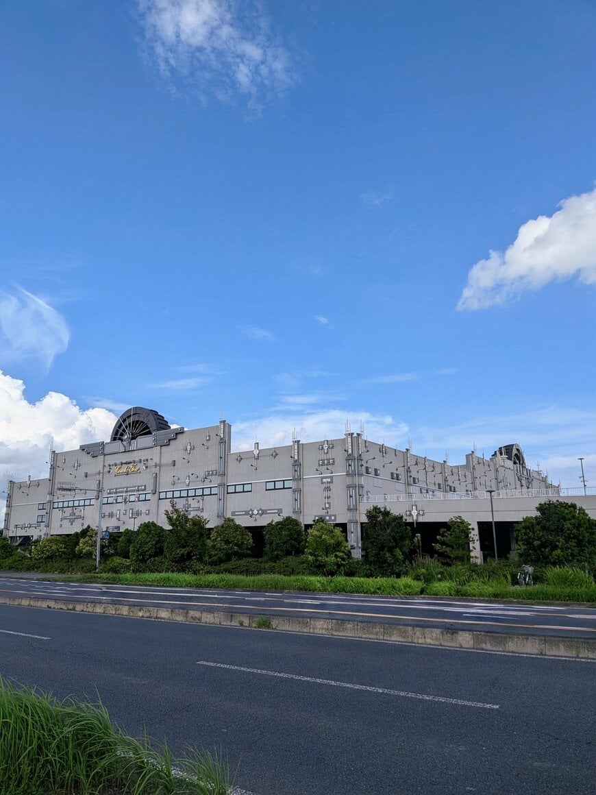 思わず目を引く建物