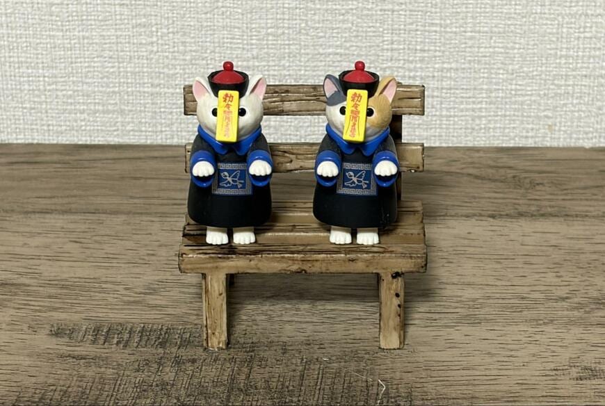 ダイソー、インテリアオブジェ（ベンチ）の画像