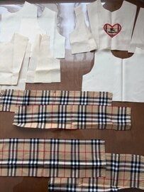 【ハンドメイド】ハンカチをベビー服にリメイクした結果…高い完成度に「素敵です」「尊敬」と称賛集まる