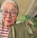【73歳マダム】「地味なツナギをデコッてみた」リメイク動画に感動！大人可愛いコーデに絶賛の声が集まる