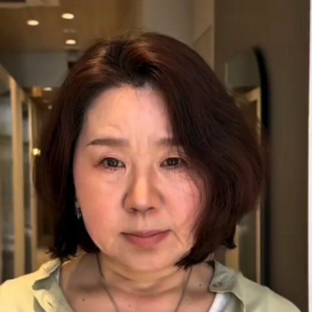 ボブヘア女性がプロの「若見えショートカット」をオーダー！すっきり爽やかな印象に