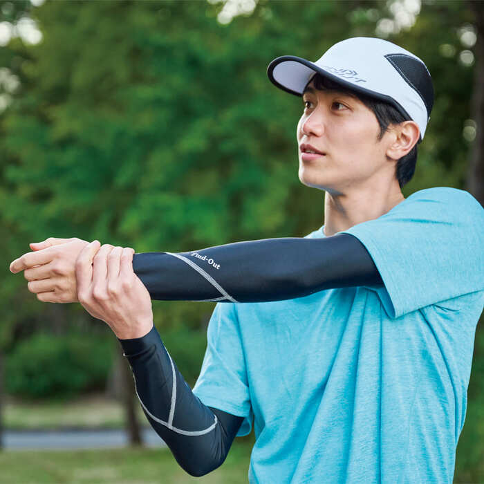 接触冷感機能でさらりと身につけられるアームカバー