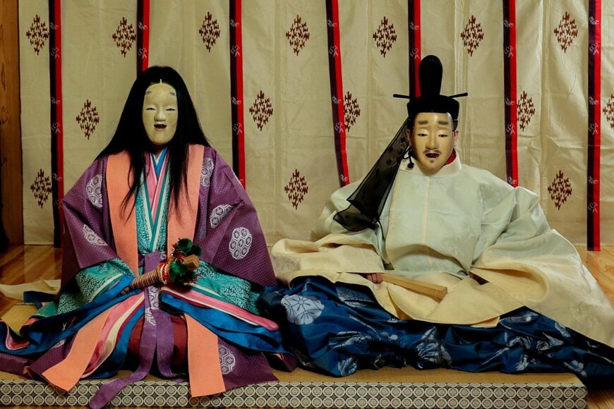 「妻と等身大ひな人形ごっこ」をした時の写真を思わず二度見！「素敵なご夫婦」「雅で最高」と絶賛の声