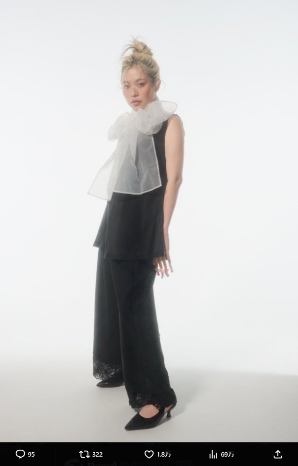 出所：エルフ荒川のX（＠hzkzkzh）参照日：2025年10月30日