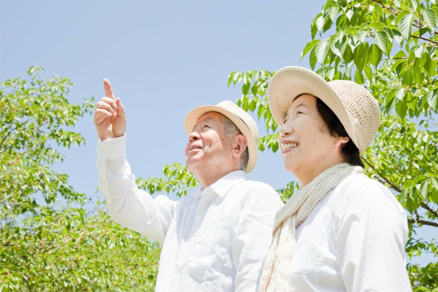 年金【厚生年金＋国民年金】みんなの月平均はいくら？夫婦で月の生活費35万円は贅沢？