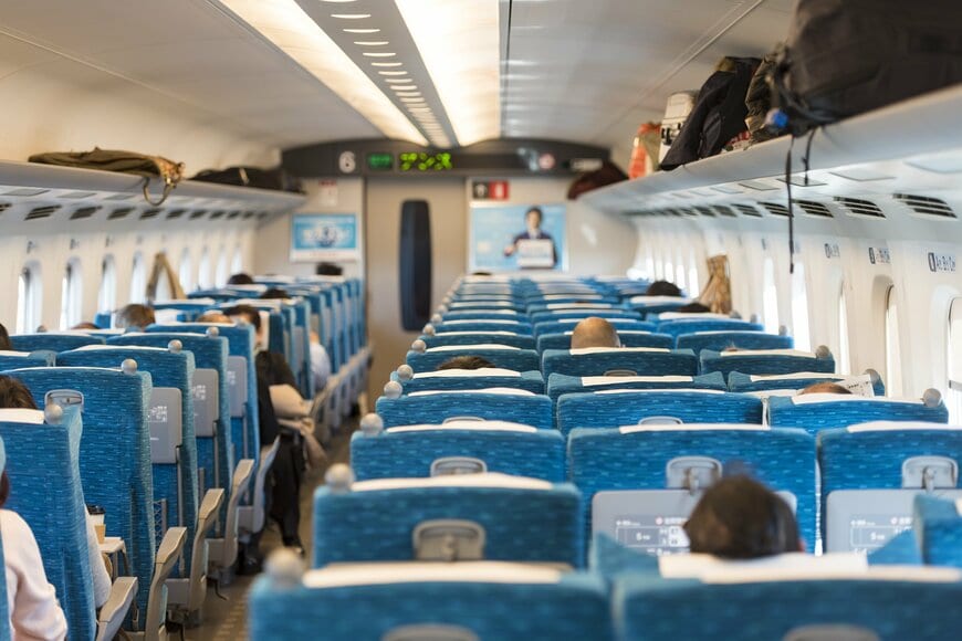 新幹線の座席イメージ