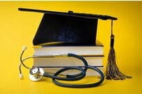 【医学部・学費比較】慶應・東京女子医大・順天堂「6年間の学費が一番高いのはどこか」