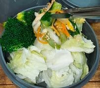 【お弁当術】50代大工の現場弁当は〈はんぺん〉が主役。間にたっぷりのねぎ味噌を挟み香ばしい焼き目をつけることで「おつまみにも丁度いい」おいしそうなお弁当