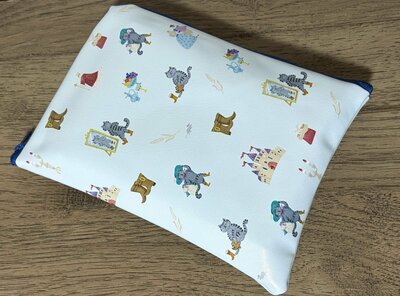 キャンドゥ、L字型ブックポーチ 童話シリーズ商品画像