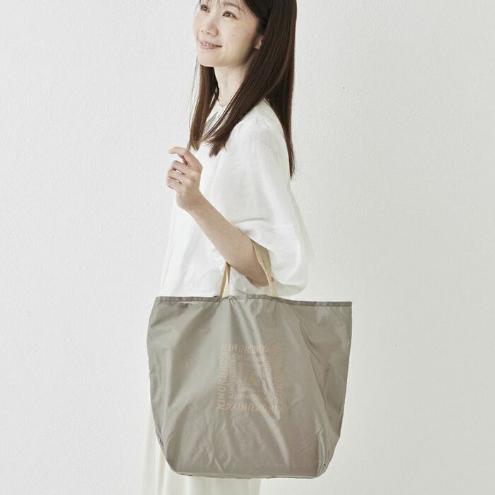 最大の特徴は、なんといってもその素材にあります