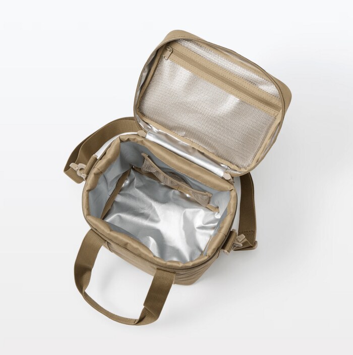 年代や性別を問わず使いやすくどんなスタイルにもなじむのが魅力