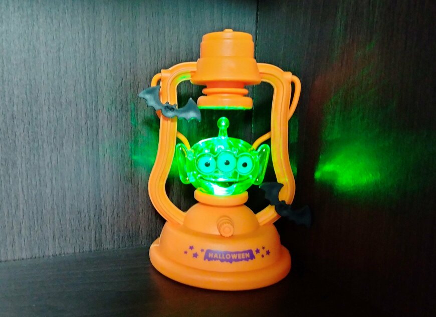 筆者撮影（セリア、ハロウィンランタン/エイリアン）