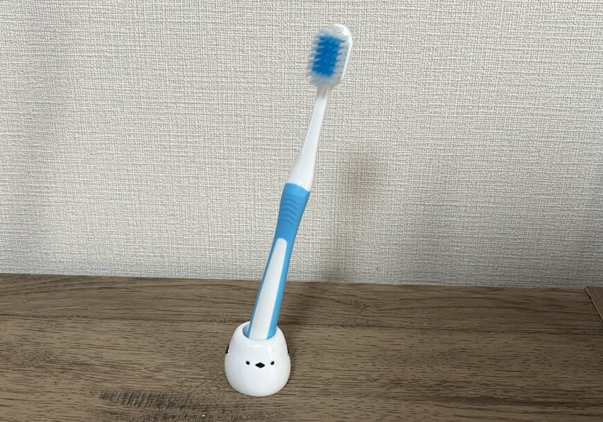 筆者撮影（セリア、歯ブラシスタンド シマエナガ型）