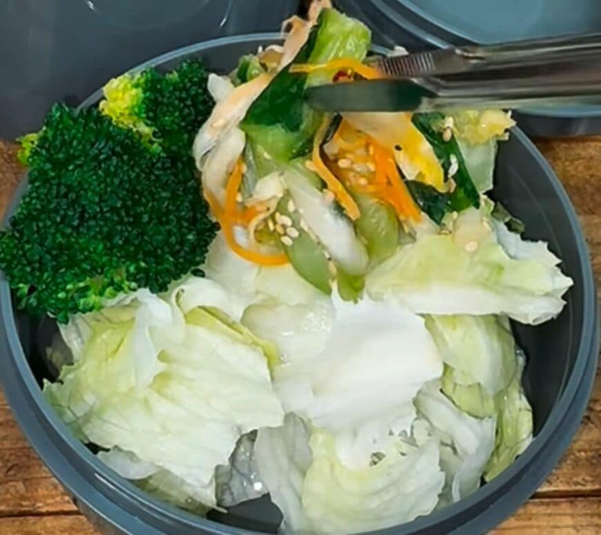 【お弁当術】50代大工の現場弁当は〈はんぺん〉が主役。間にたっぷりのねぎ味噌を挟み香ばしい焼き目をつけることで「おつまみにも丁度いい」おいしそうなお弁当