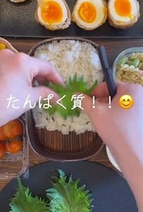 【ご褒美弁当】ゆで卵2.5個分の大ボリューム！肉巻きをどーんと詰めたお弁当が話題